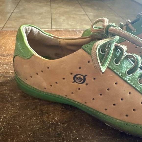 Born Shoes Women 7.5 Hawkeye Green Tan Leather Lace Up Comfort Sneakers Bowling - Picture 4 of 10